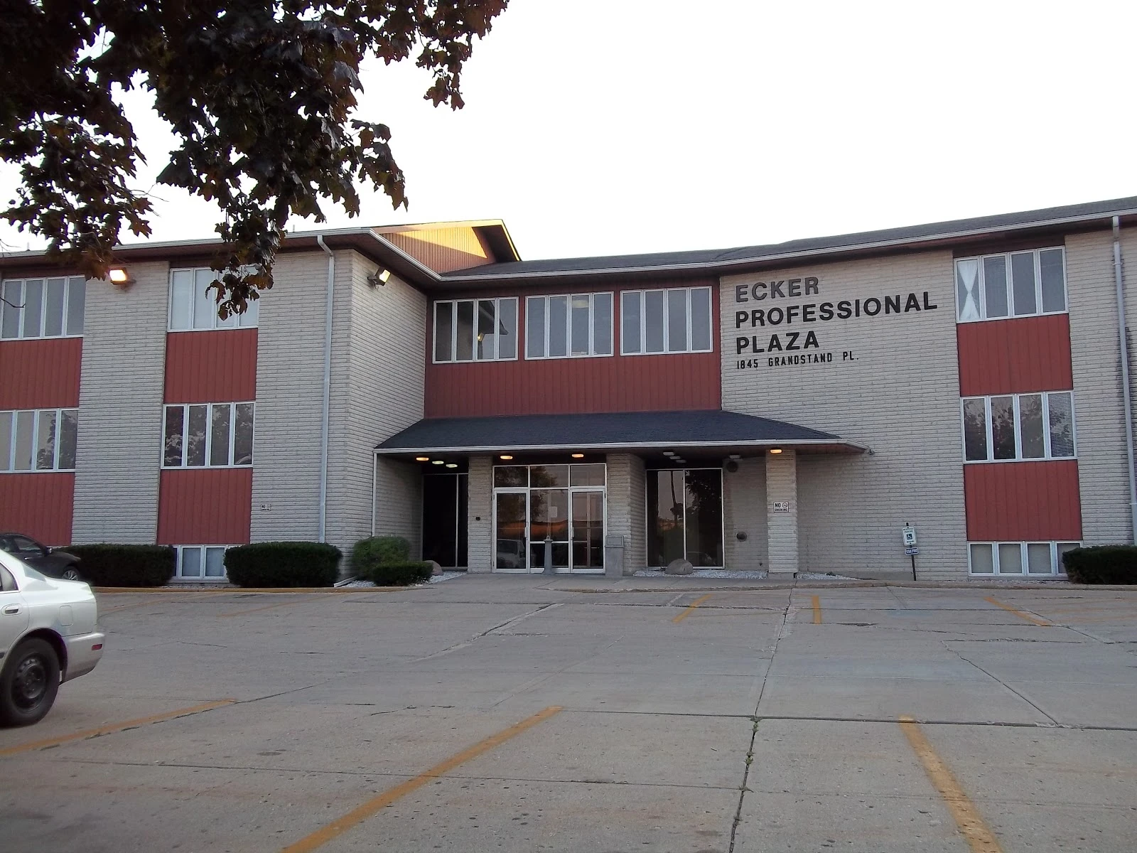 Ecker Center for Behavioral Health 1845 Grandstand Place
